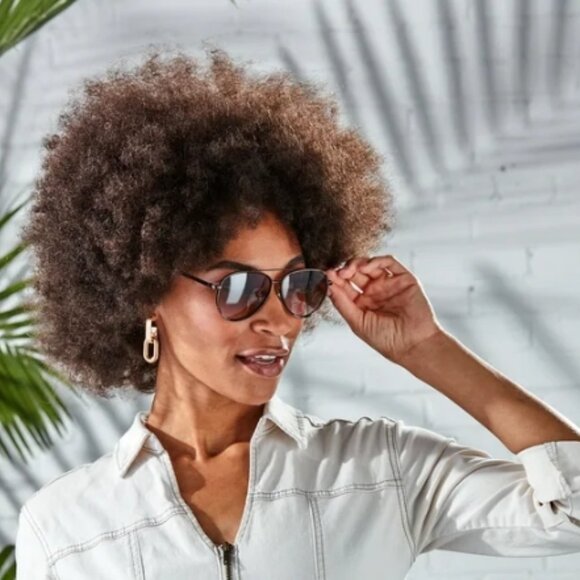 NEW Foster Grant Premium Women's Aviator Sunglasses, Bronze - Picture 5 of 8